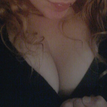 Attilia - Swingerclub in Aholfing Profil von Attilia, 27 Jahre, Swingerclub in Aholfing (Bayern)