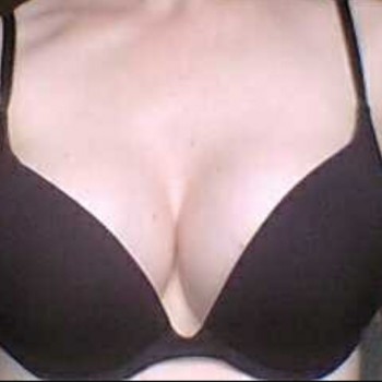 Hadya - Swingerclub in Bubesheim Profil von Hadya, 33 Jahre, Swingerclub in Bubesheim (Bayern)